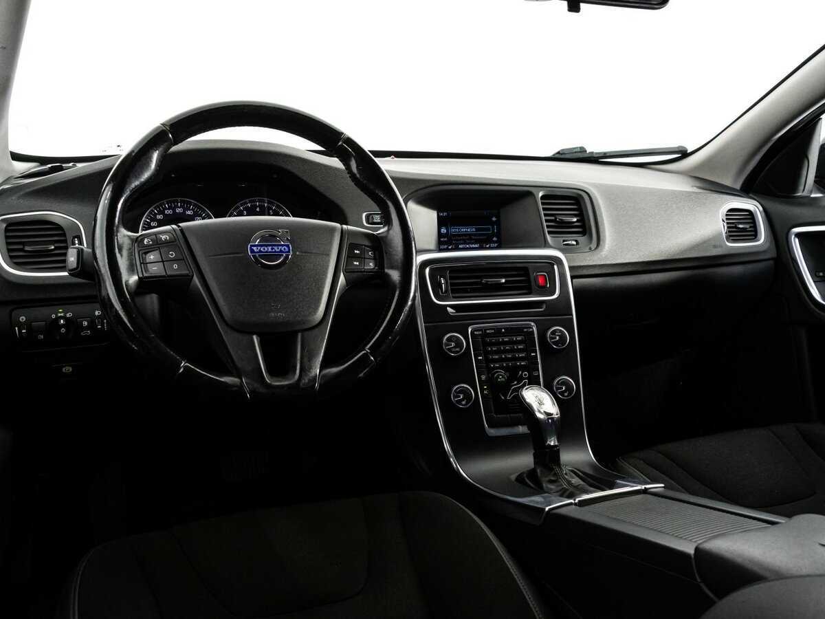 Б/У Вольво С60 2012 года. Фото: #8