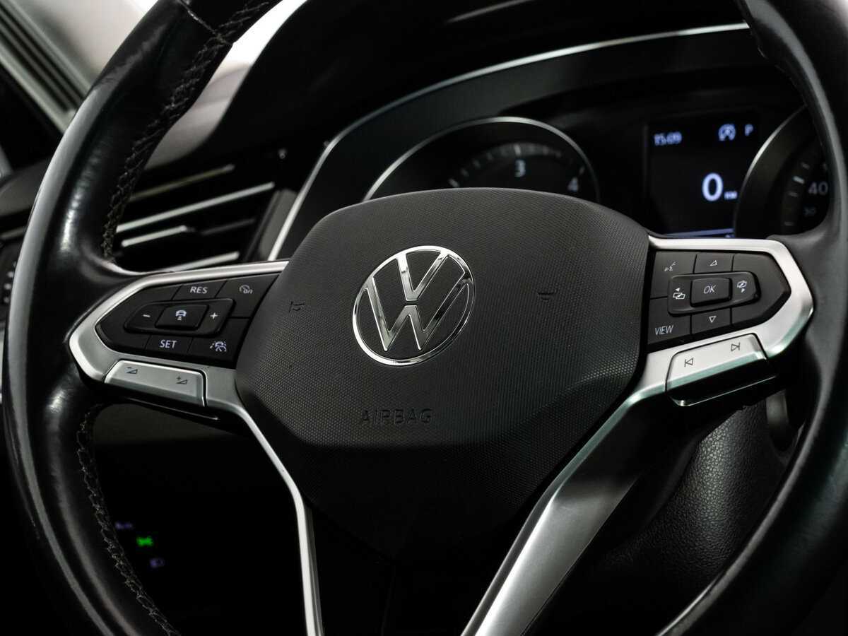 Volkswagen Passat 2020 года с пробегом. Фото: #11