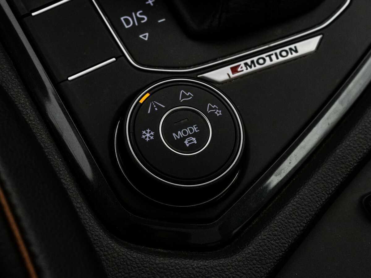 Volkswagen Tiguan 2018 года с пробегом. Фото: #14