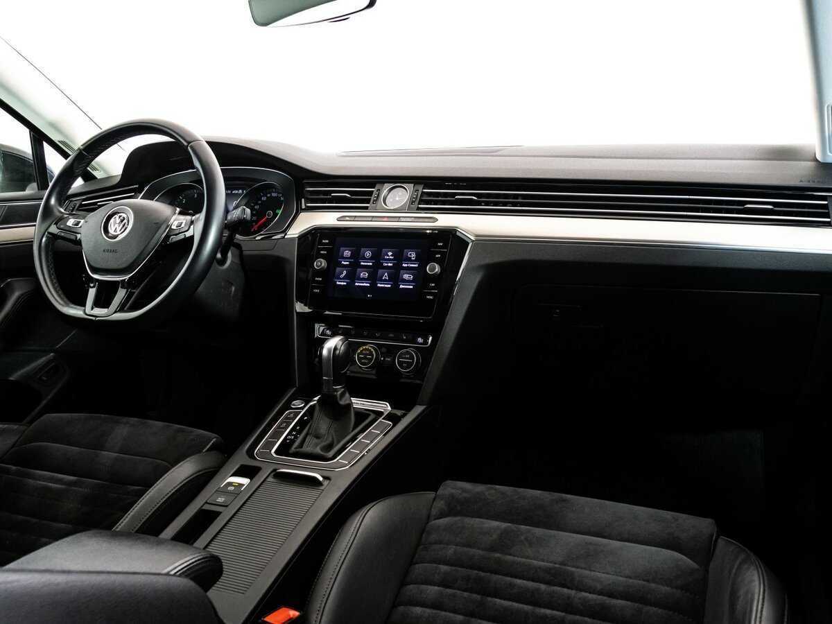 Volkswagen Passat 2018 года с пробегом. Фото: #5