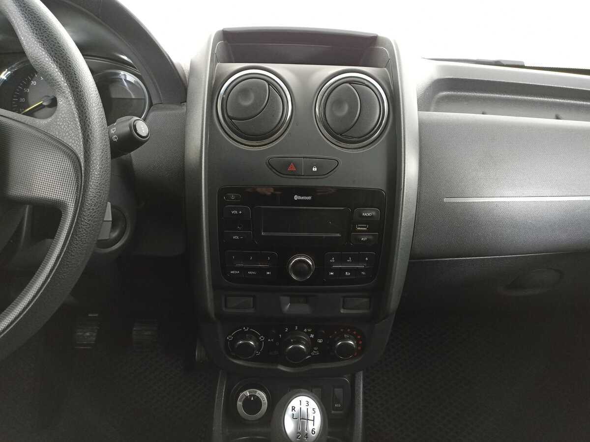 Б/У Рено Дастер 2017 года. Фото: #12