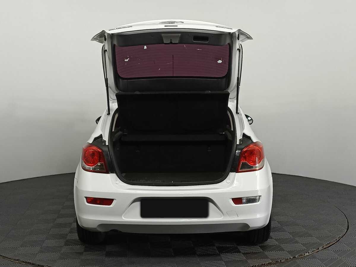 Б/У Шевроле Круз 2013 года. Фото: #9