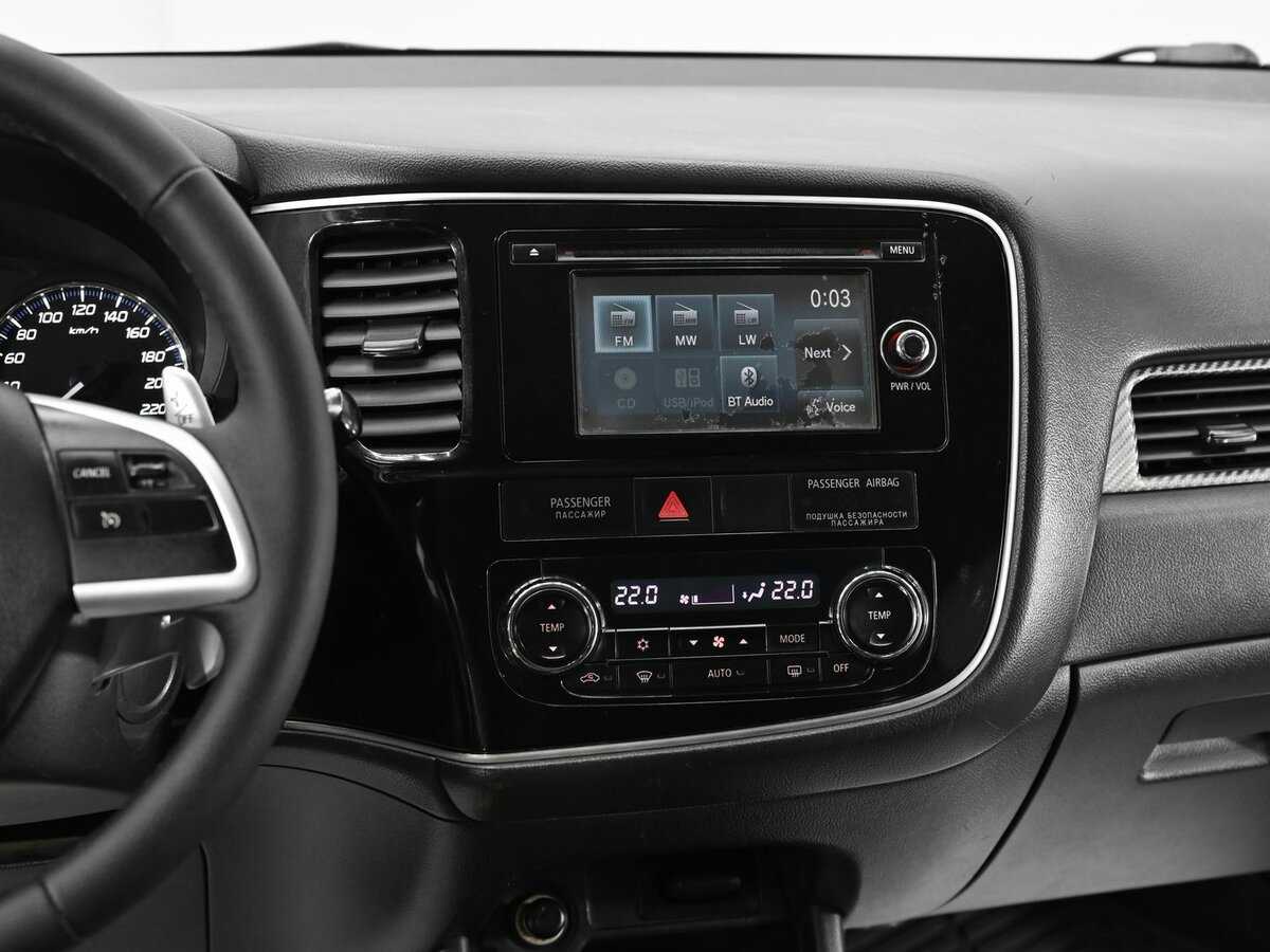 Б/У Митсубиши Оутлэндер 2012 года. Фото: #9