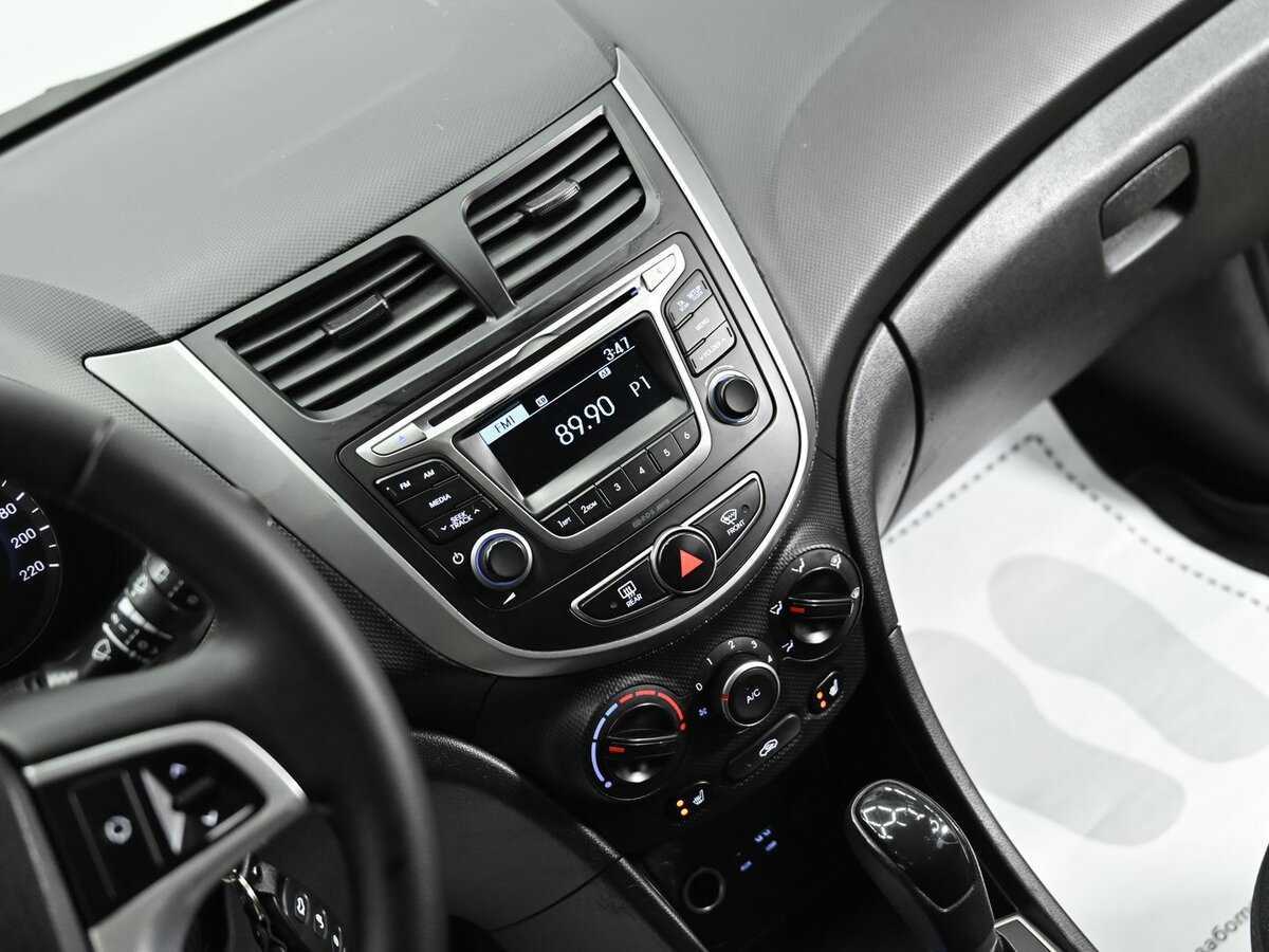 Б/У Хендай Солярис 2015 года. Фото: #9