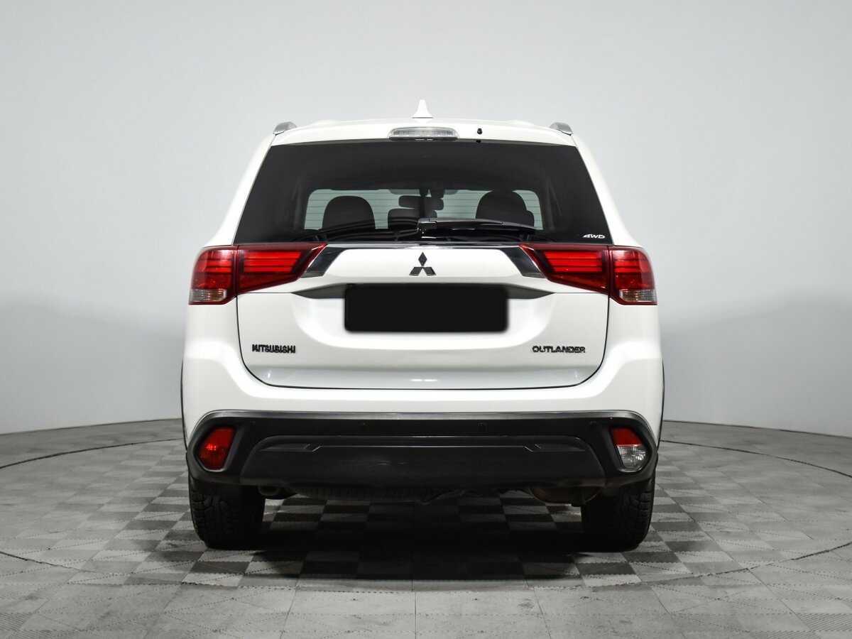 Mitsubishi Outlander 2018 года с пробегом. Фото: #4