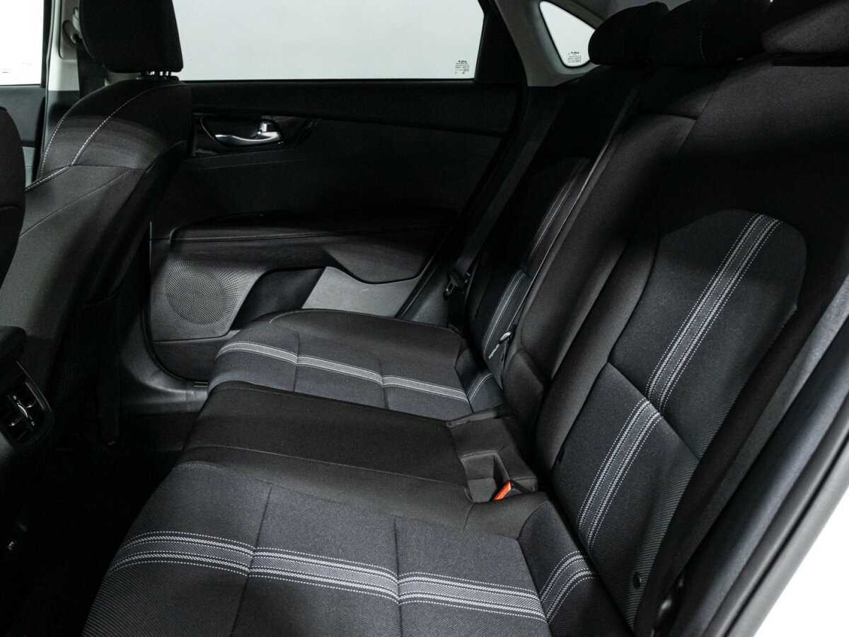 Kia Cerato 2022 года с пробегом. Фото: #9