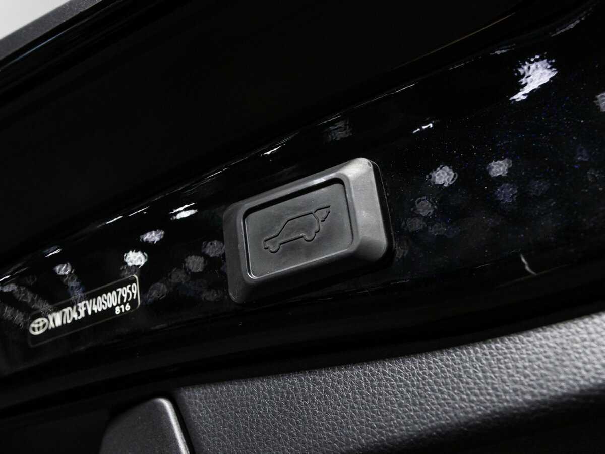 Toyota RAV4 2020 года с пробегом. Фото: #14