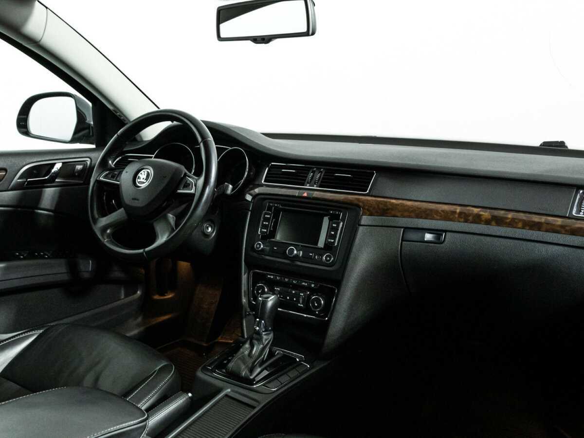 Б/У Шкода Суперб 2013 года. Фото: #8