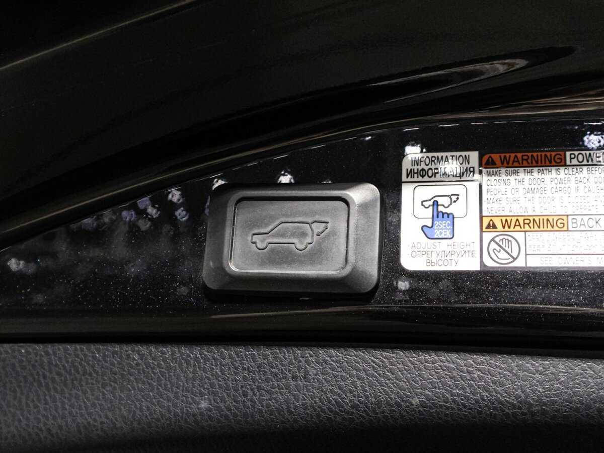 Toyota RAV4 2015 года с пробегом. Фото: #15