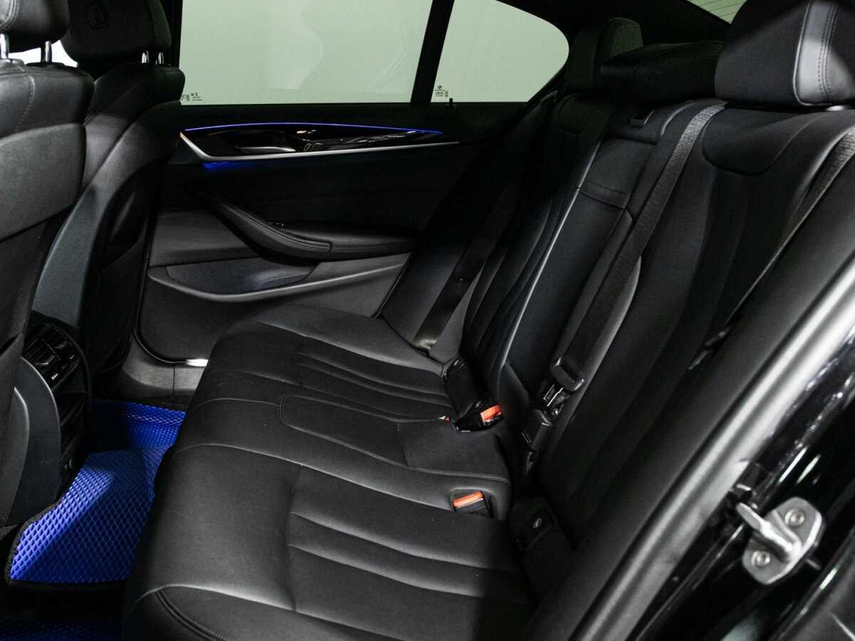 BMW 5 серии 2017 года с пробегом. Фото: #9
