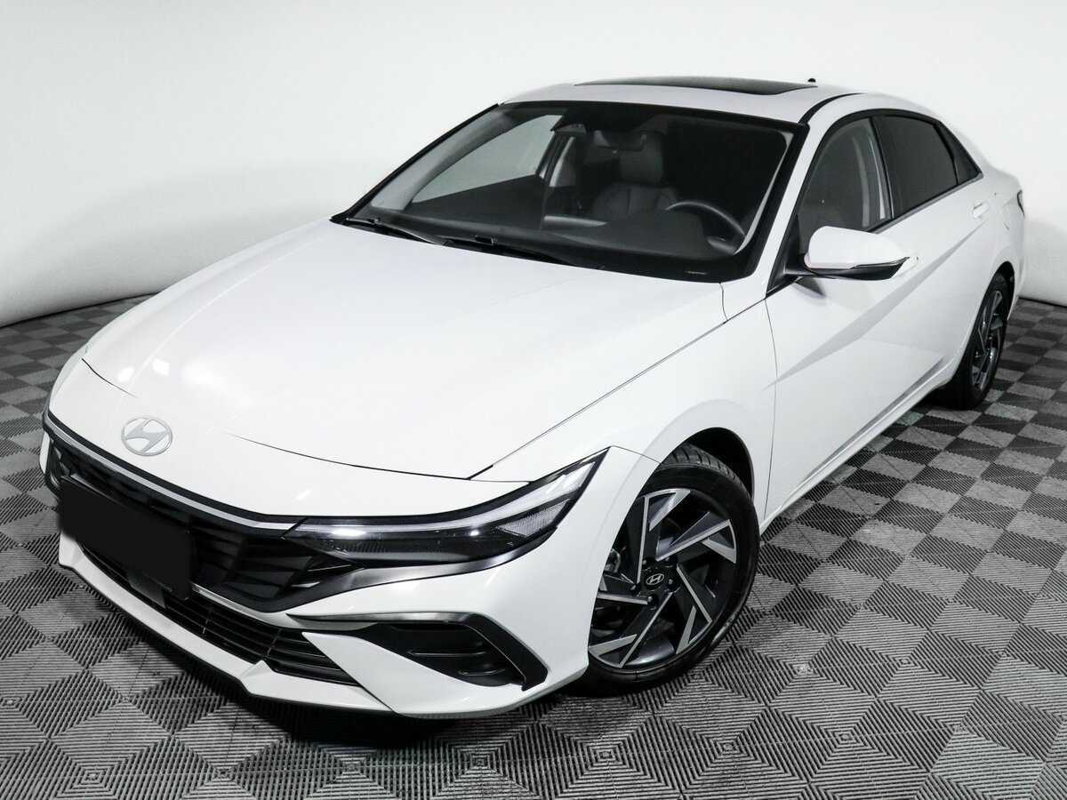Hyundai Elantra 2023 года с пробегом. Фото: #13