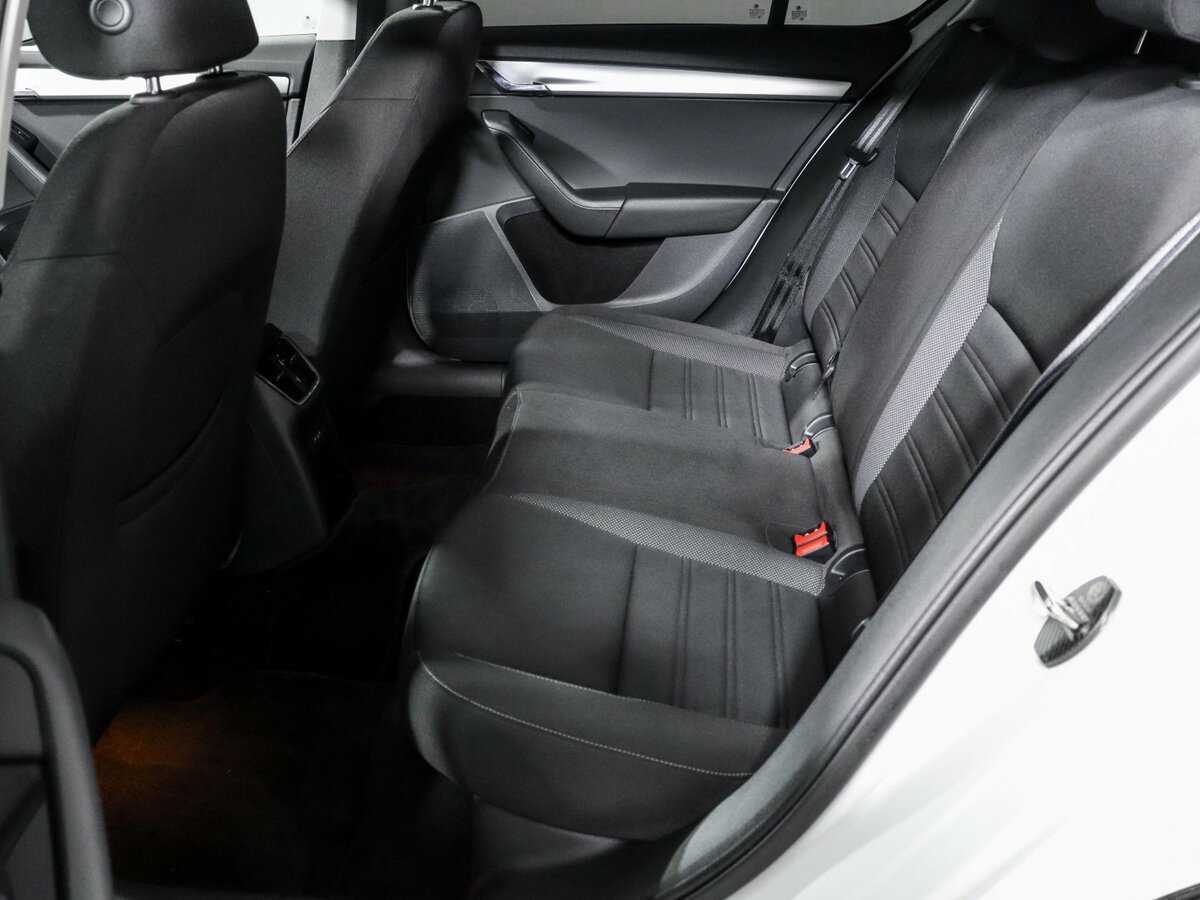 Skoda Octavia 2019 года с пробегом. Фото: #9