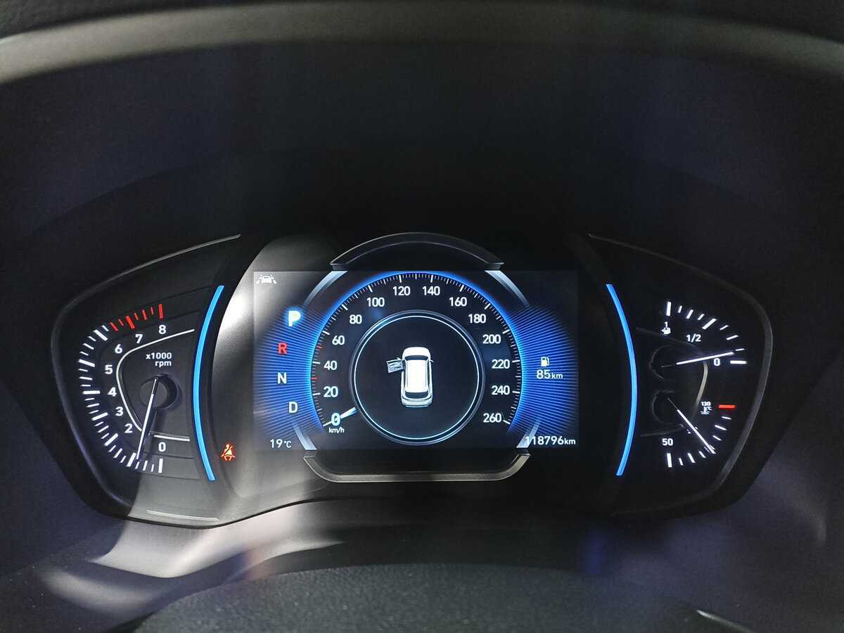 Hyundai Santa Fe 2018 года с пробегом. Фото: #12
