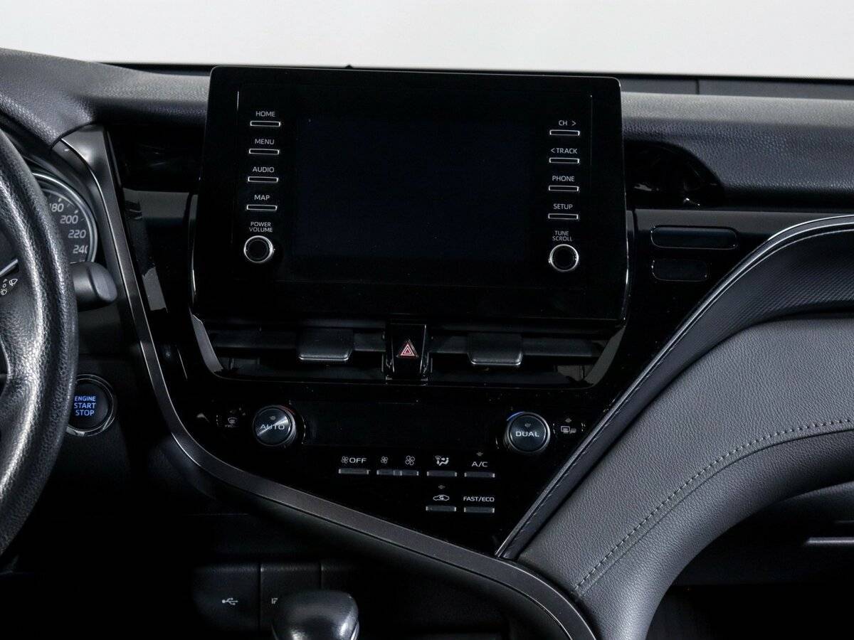 Toyota Camry 2021 года с пробегом. Фото: #9
