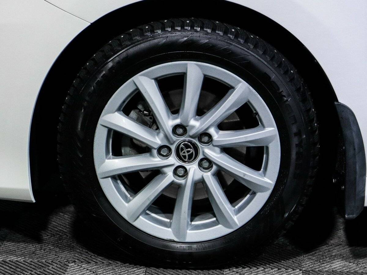 Toyota Camry 2021 года с пробегом. Фото: #11