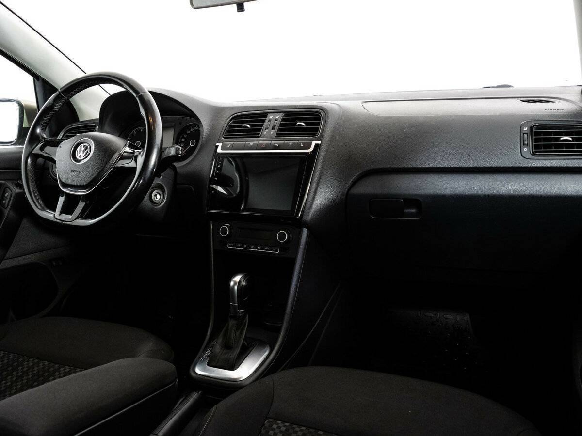 Б/У Фольксваген Поло 2017 года. Фото: #6