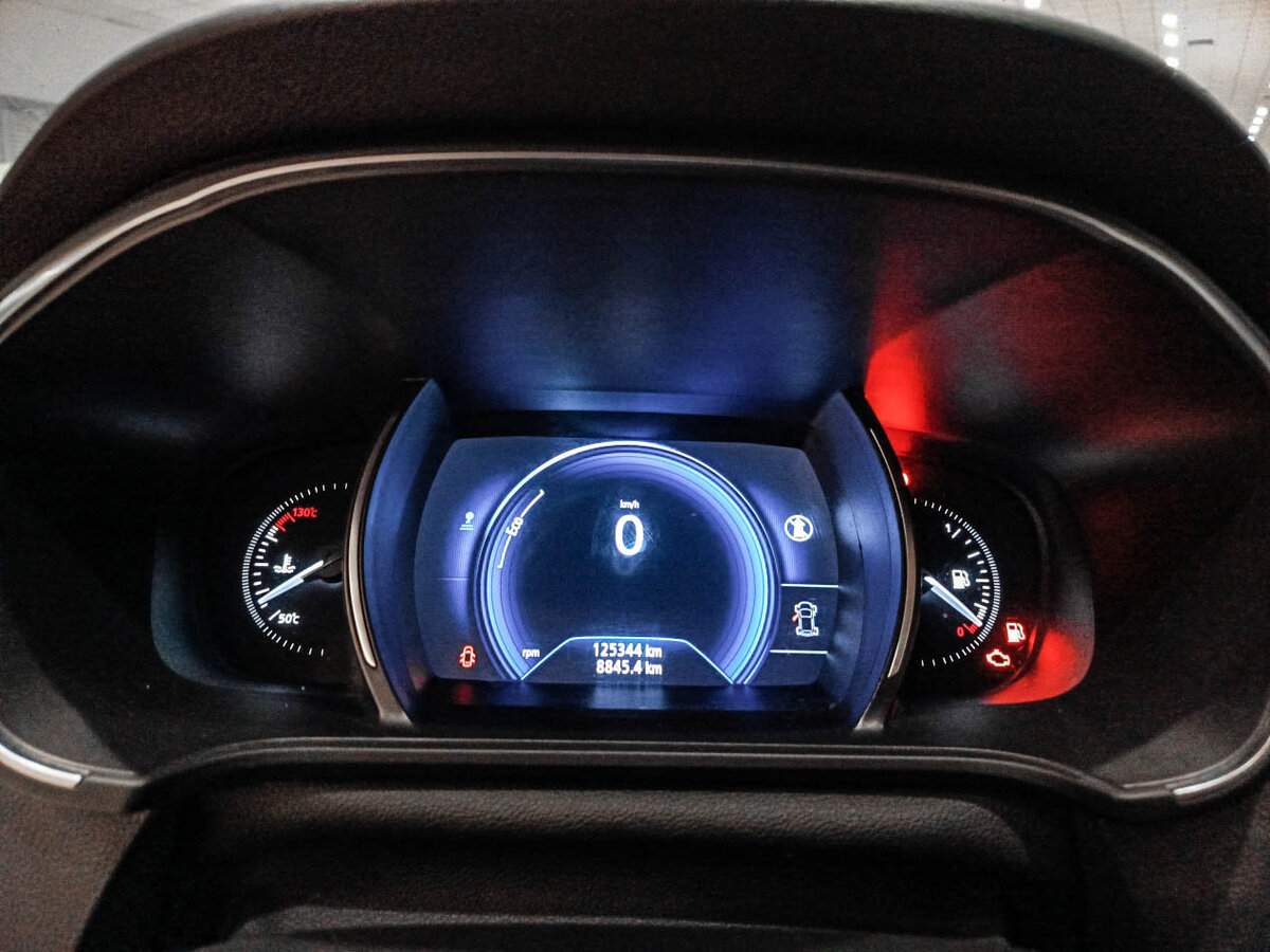 Б/У Рено Меган 2019 года. Фото: #10