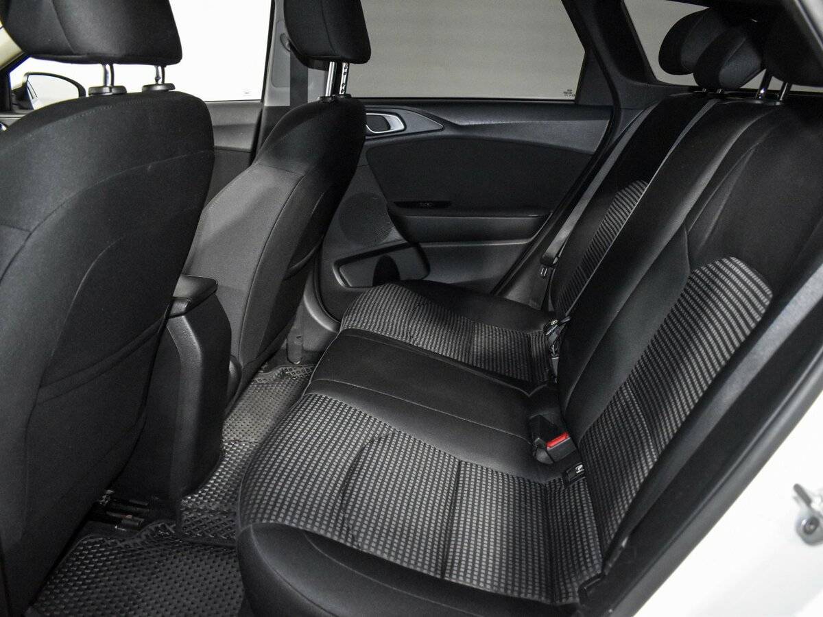 Б/У Киа Сид 2019 года. Фото: #8