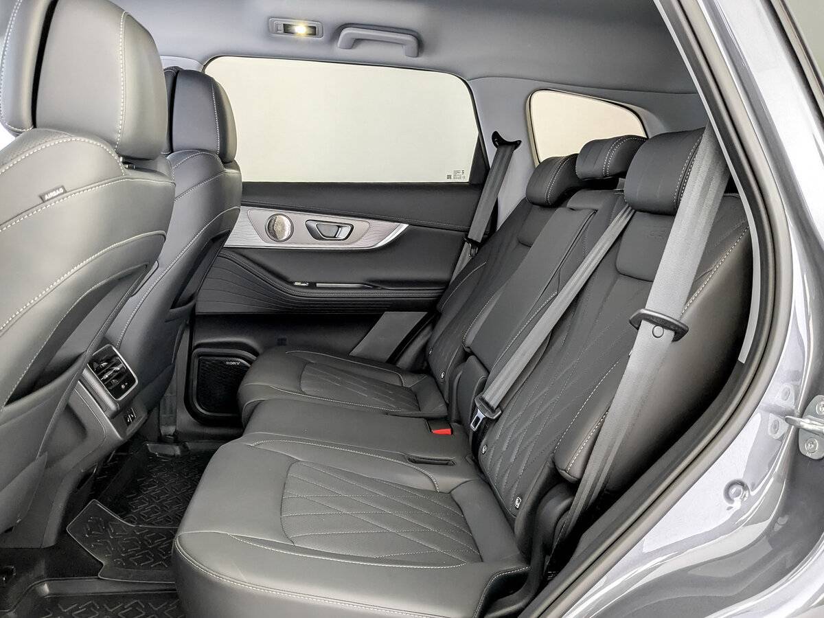 Chery Tiggo 8 Pro Max 2024 года с пробегом. Фото: #11