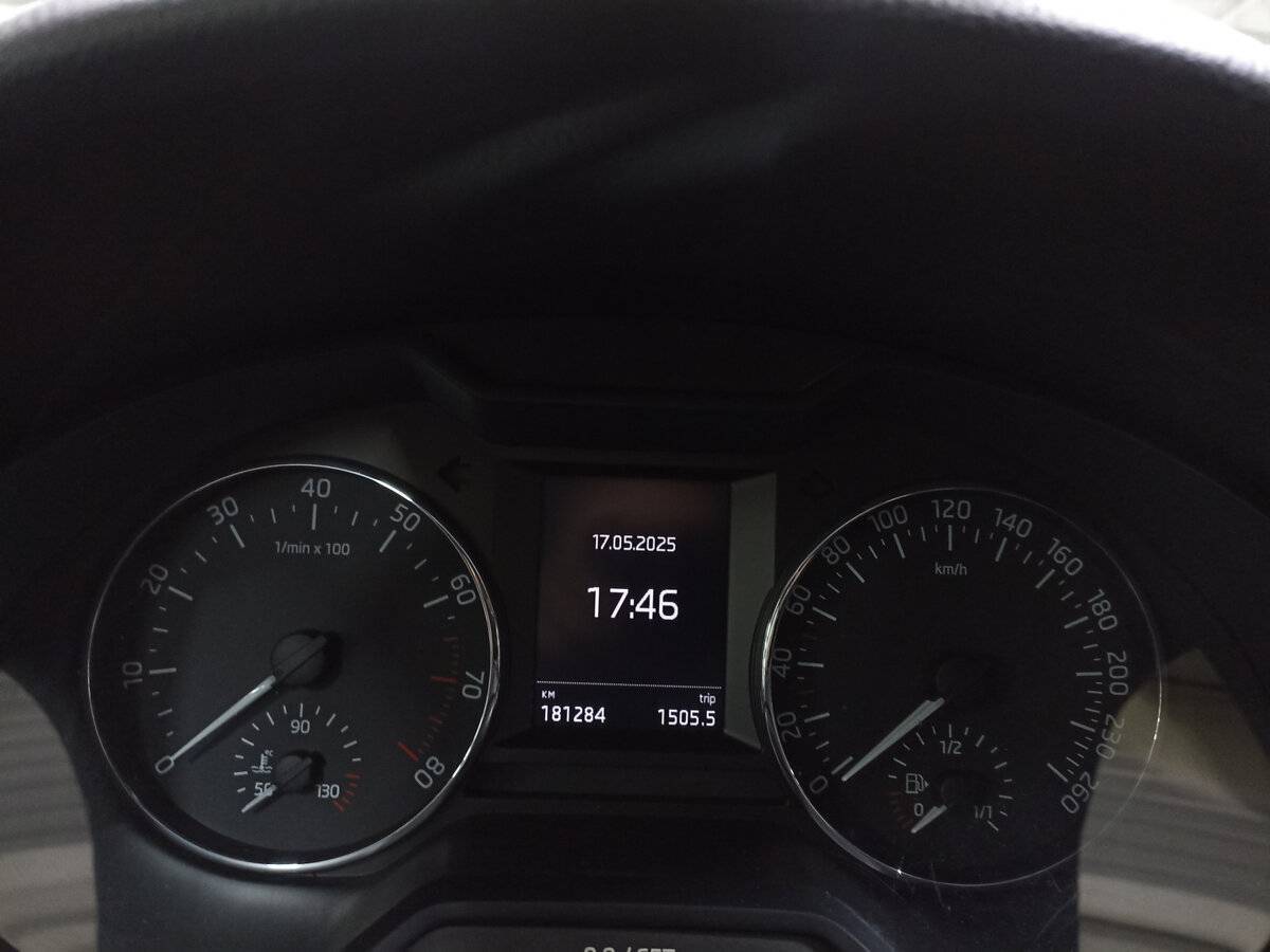 Б/У Шкода Октавия 2013 года. Фото: #12