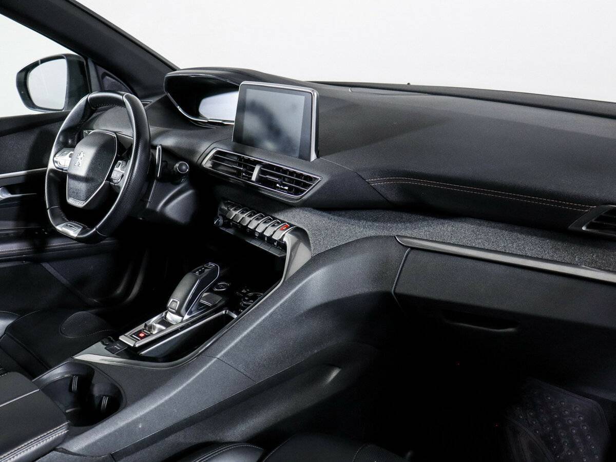 Б/У Пежо 3008 2017 года. Фото: #5