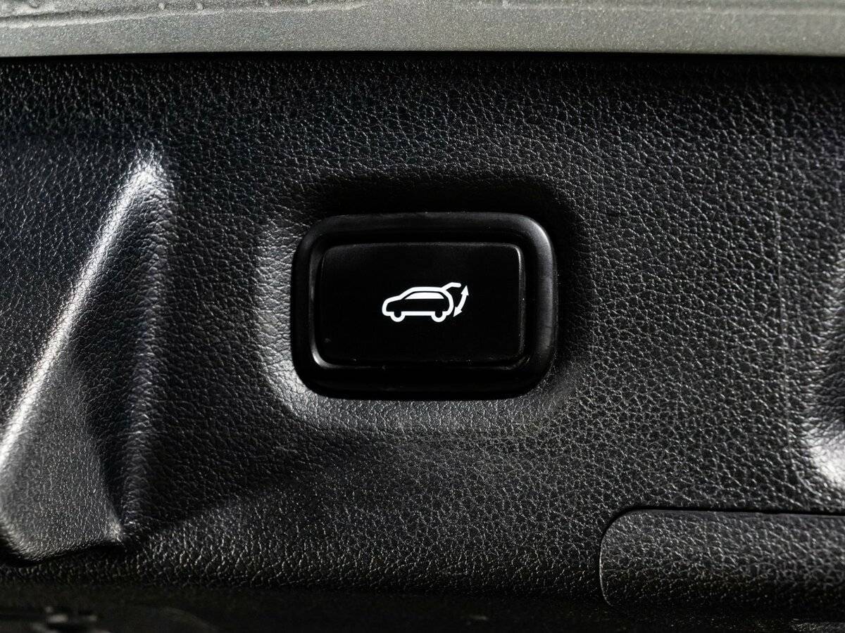 Hyundai Santa Fe 2018 года с пробегом. Фото: #19