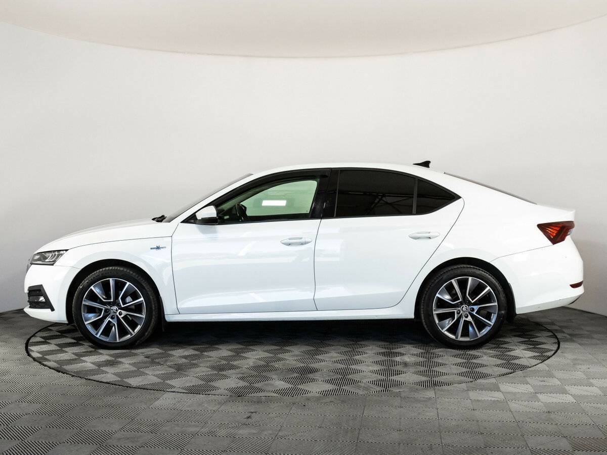 Skoda Octavia 2021 года с пробегом. Фото: #7