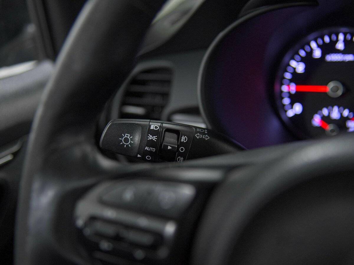 Б/У Киа Рио 2018 года. Фото: #7