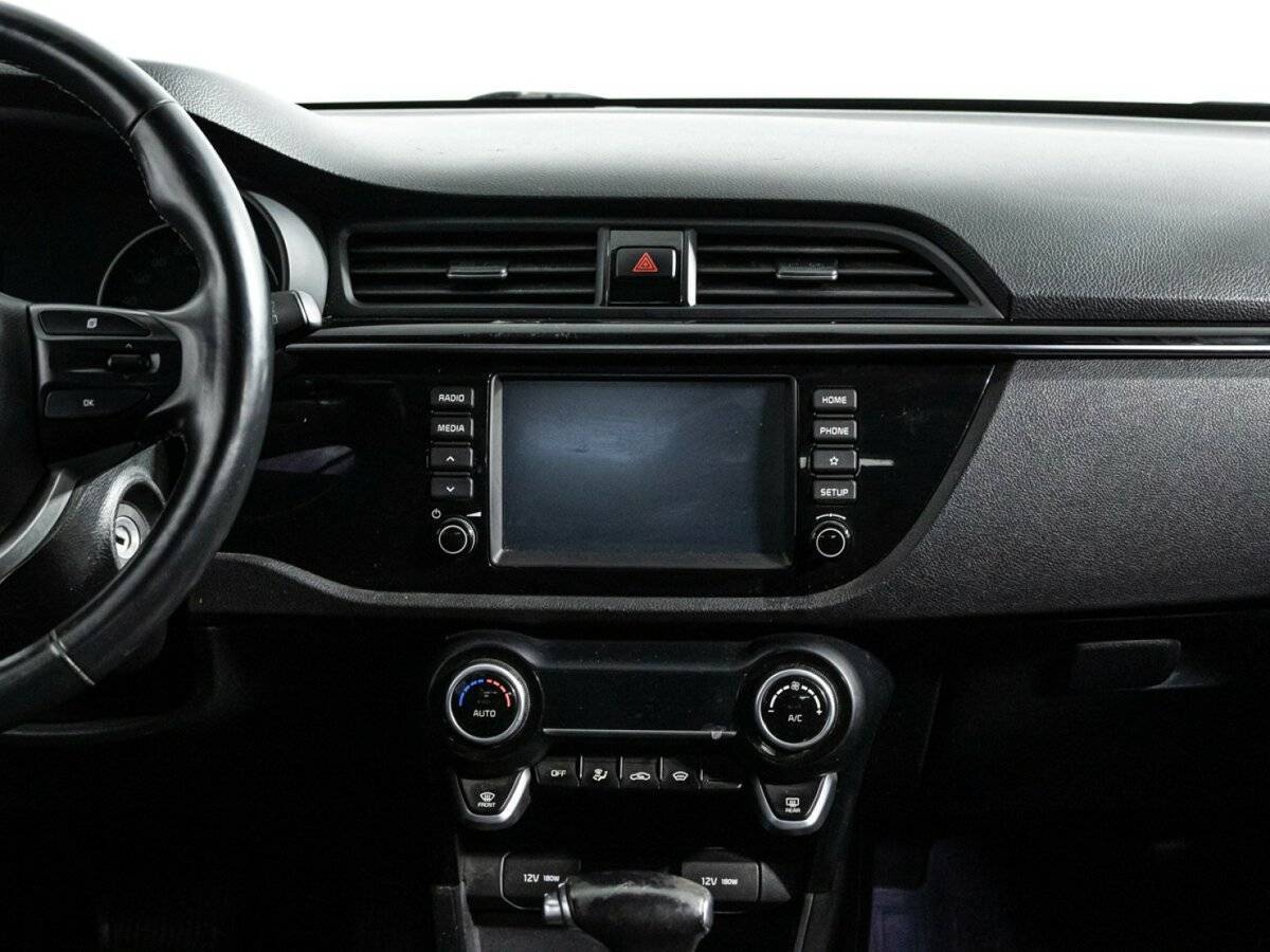 Б/У Киа Рио 2018 года. Фото: #13