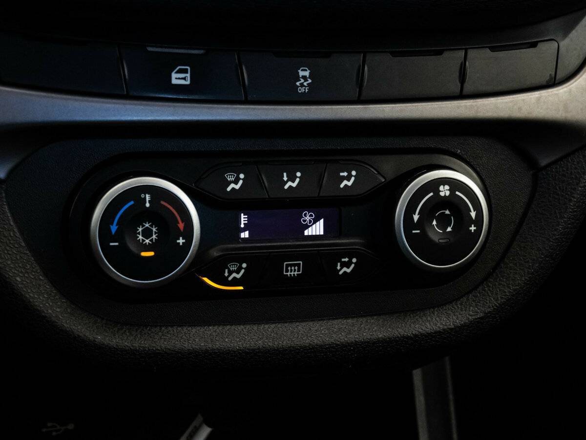 Б/У Лада (ВАЗ) Веста 2016 года. Фото: #18