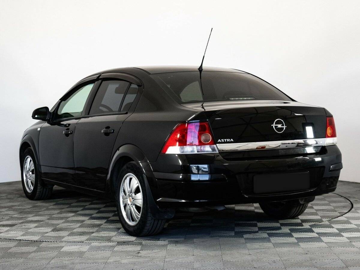 Б/У Опель Астра 2014 года. Фото: #6