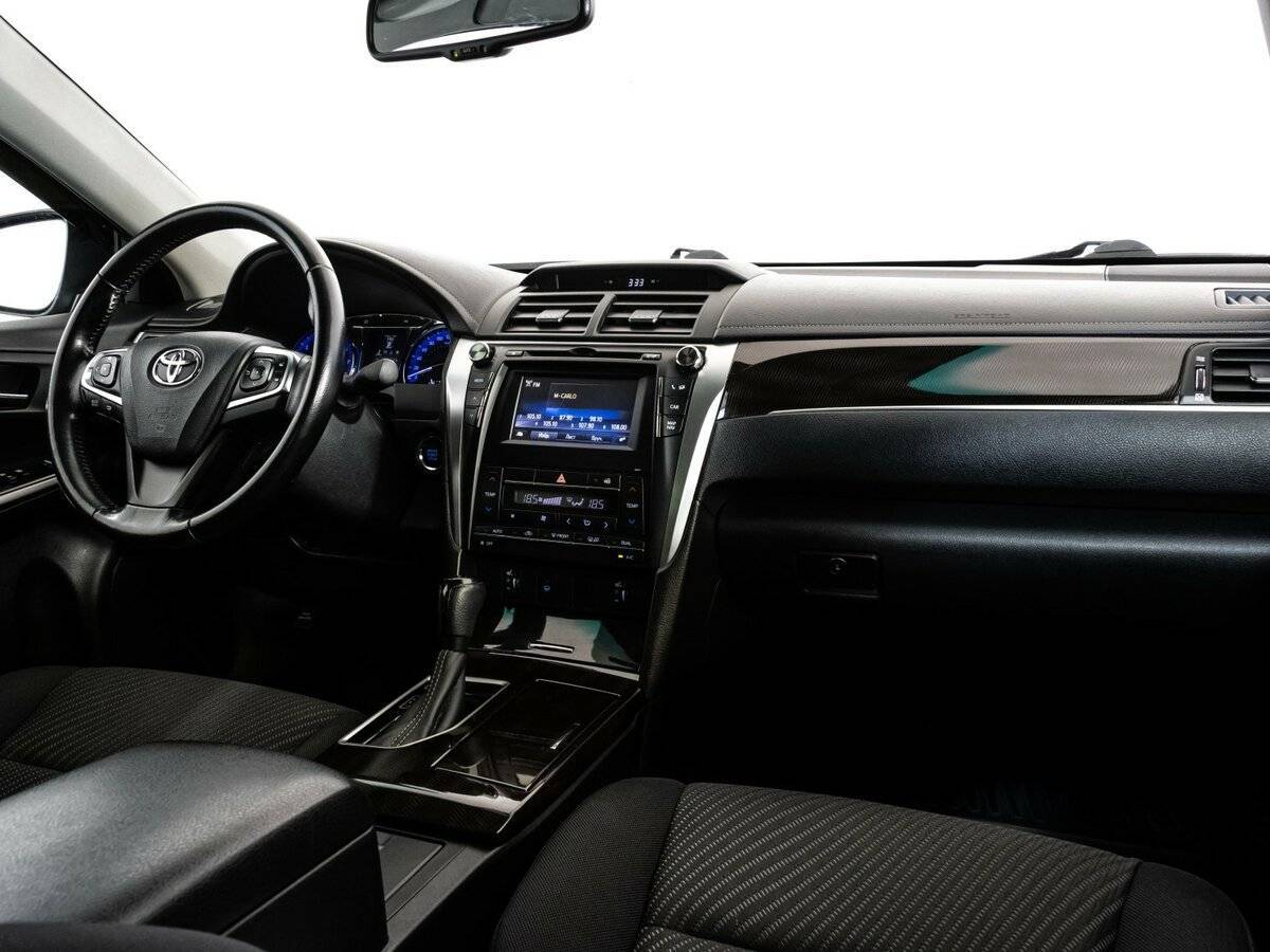 Б/У Тойота Камри 2017 года. Фото: #6