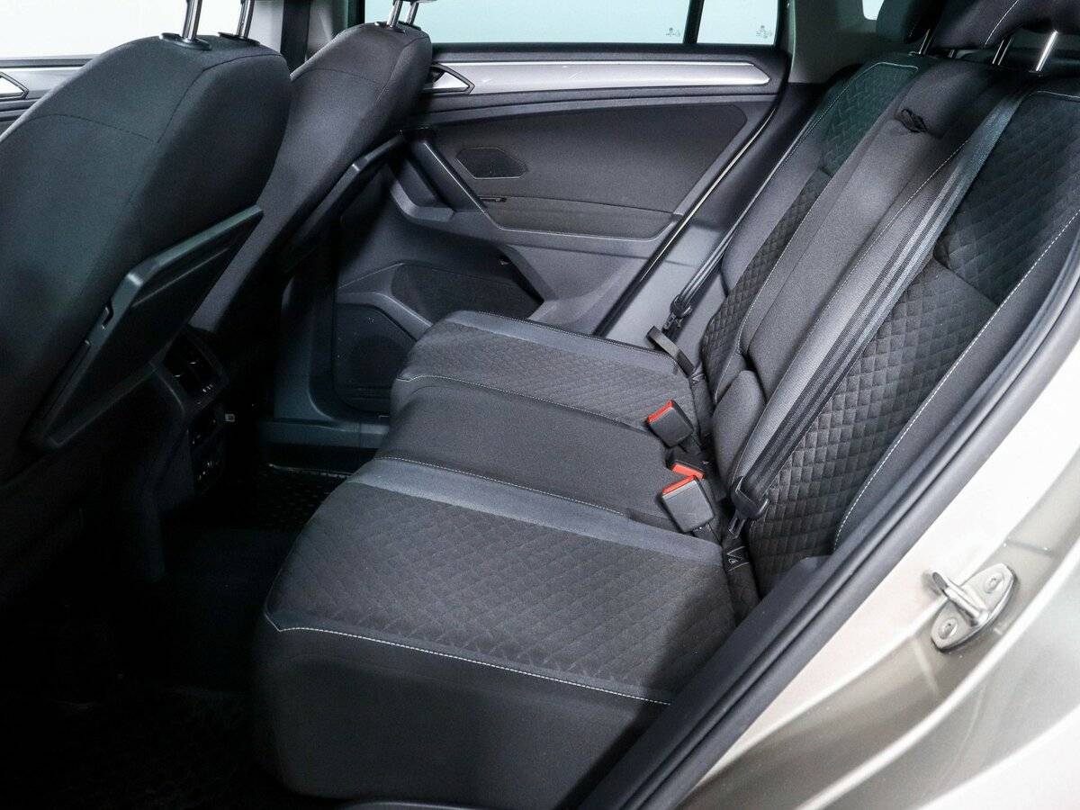 Volkswagen Tiguan 2018 года с пробегом. Фото: #6