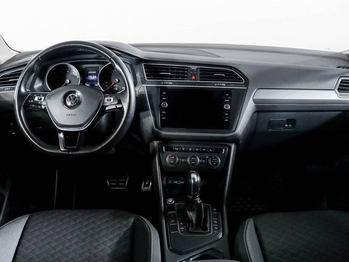 Volkswagen Tiguan 2018 года с пробегом. Фото: #8