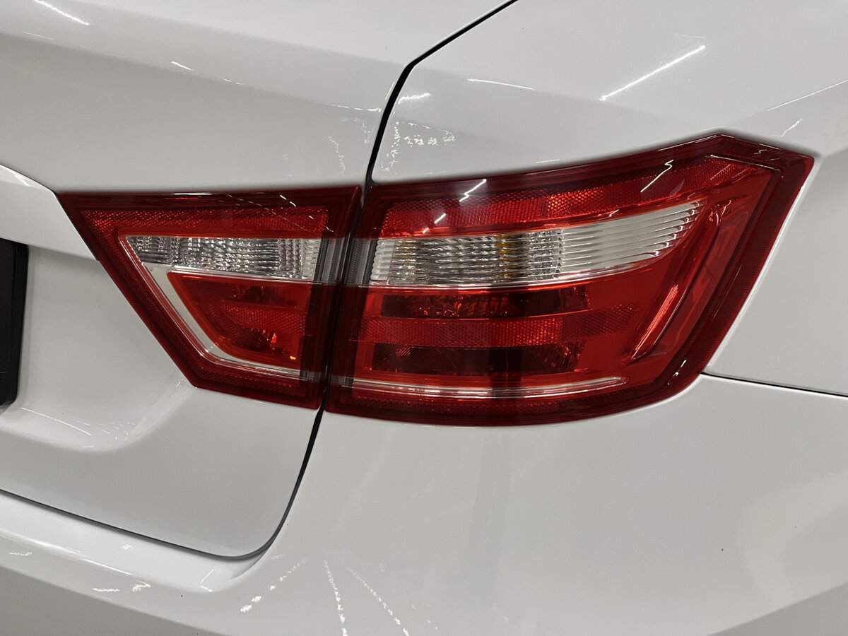 Б/У Лада (ВАЗ) Веста 2018 года. Фото: #8