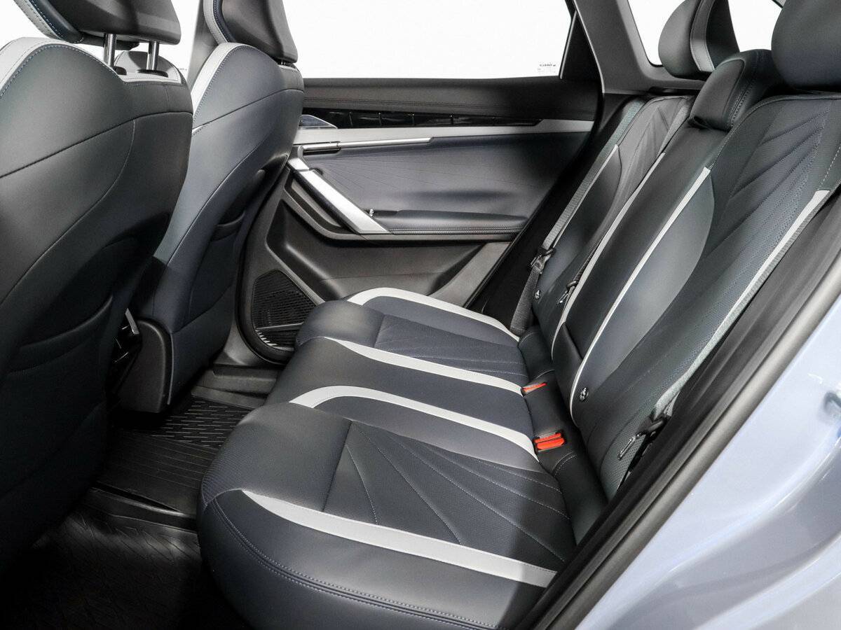 Geely Atlas 2024 года с пробегом. Фото: #9