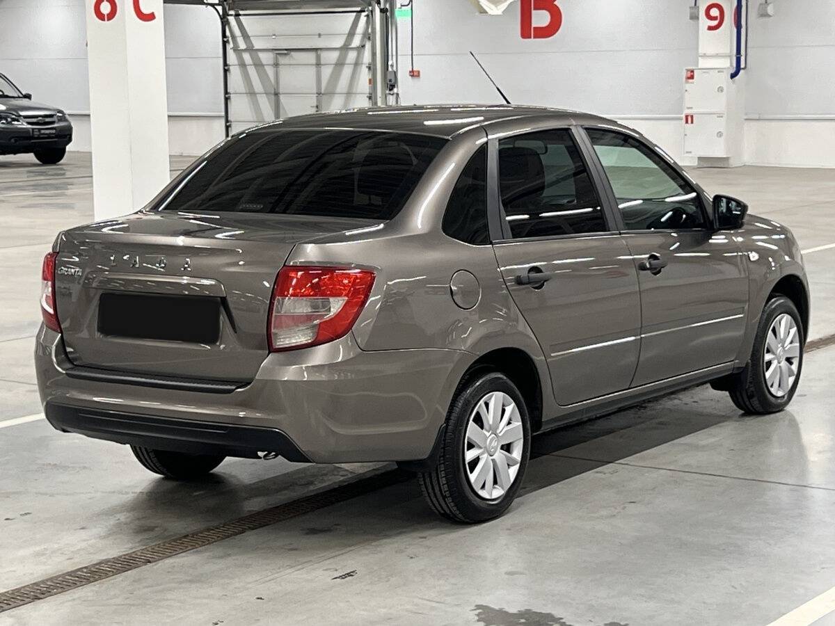 Б/У Лада (ВАЗ) Гранта 2021 года. Фото: #4