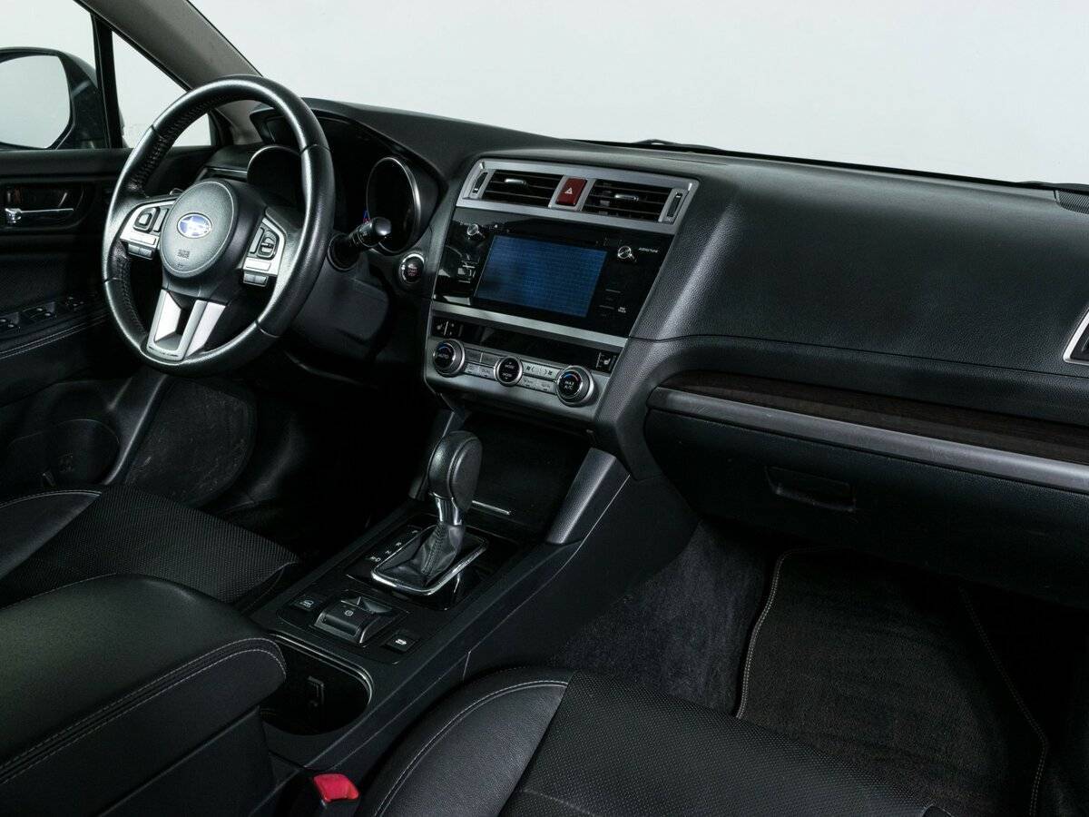 Б/У Субару Аутбэк 2015 года. Фото: #9