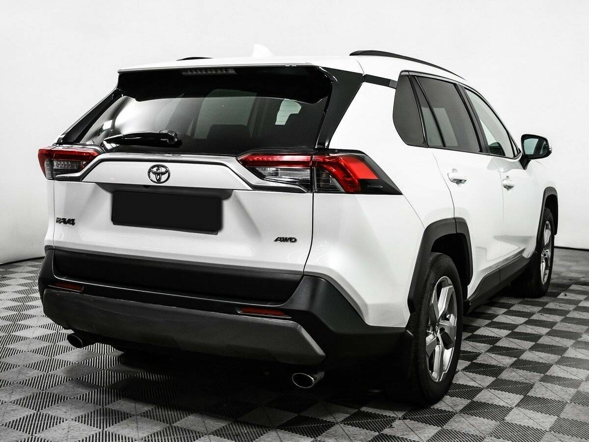 Toyota RAV4 2021 года с пробегом. Фото: #5