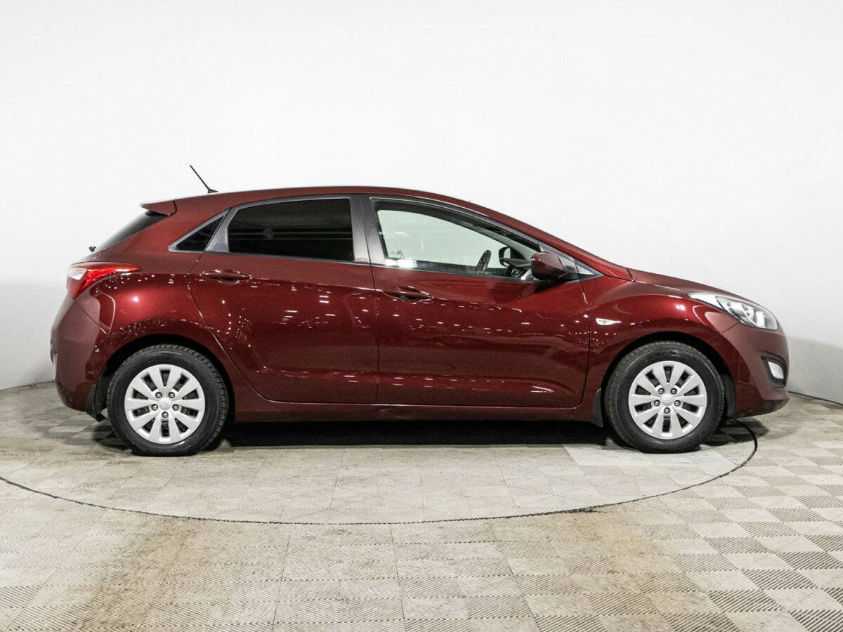 Б/У Хендай ай30 2016 года. Фото: #3