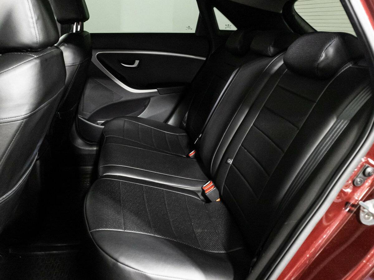 Б/У Хендай ай30 2016 года. Фото: #9