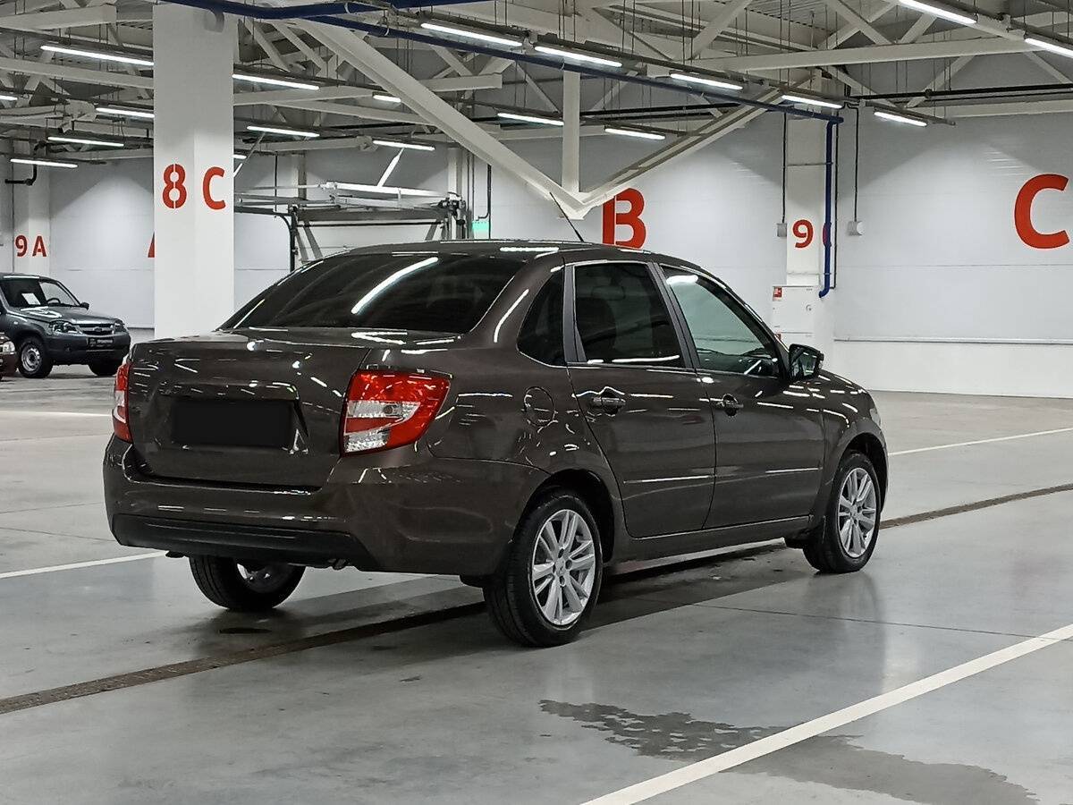 Б/У Лада (ВАЗ) Гранта 2022 года. Фото: #4