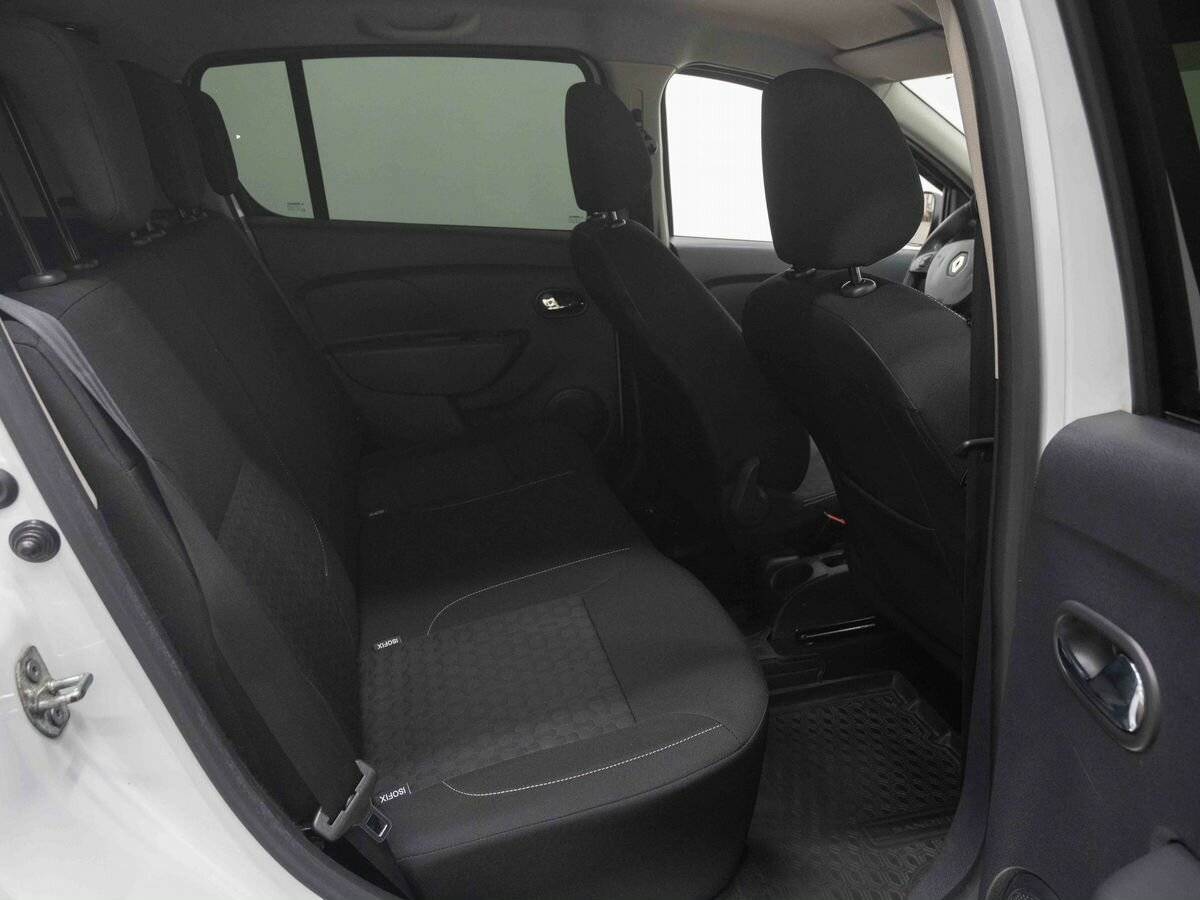 Б/У Рено Сандеро 2016 года. Фото: #9