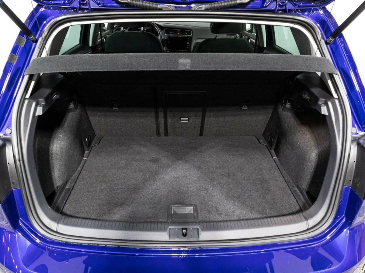 Б/У Фольксваген Гольф 2018 года. Фото: #14