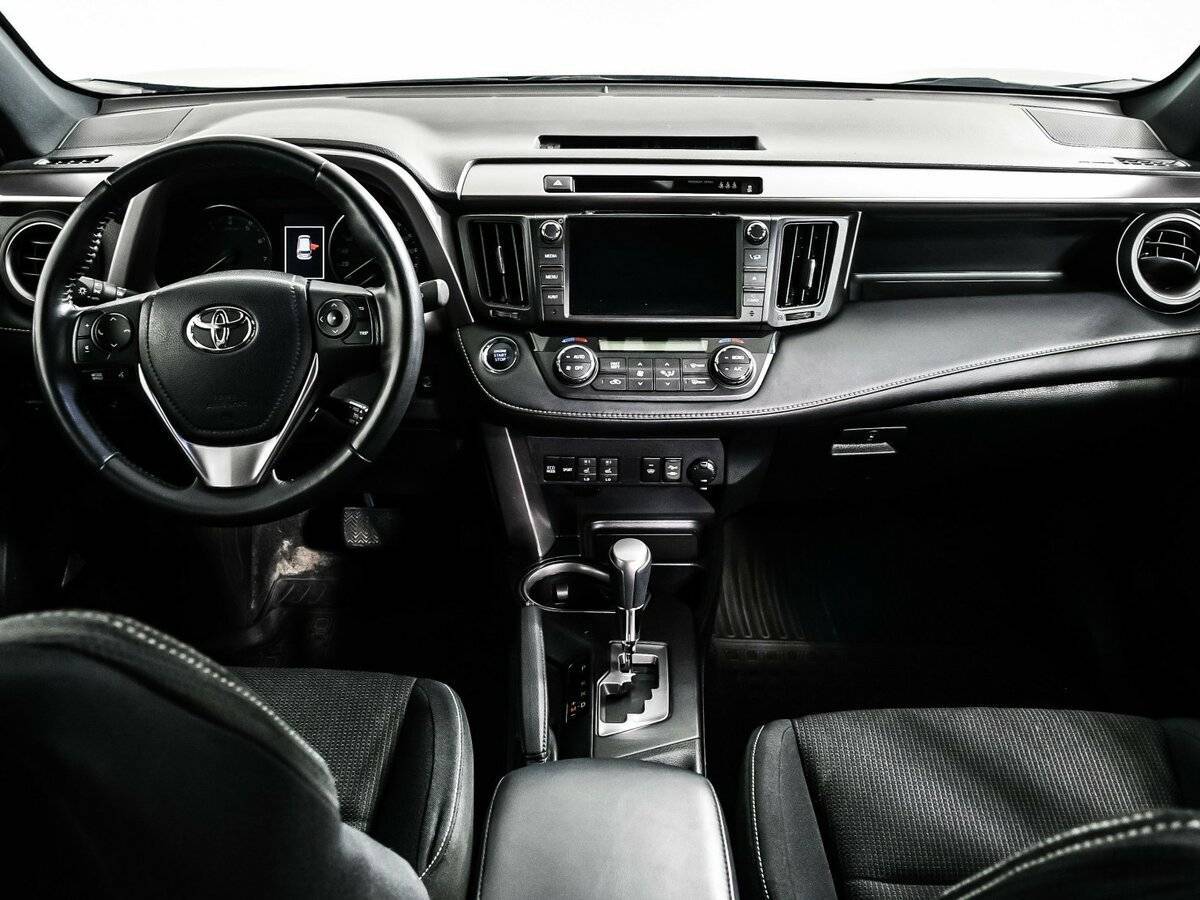 Toyota RAV4 2019 года с пробегом. Фото: #10