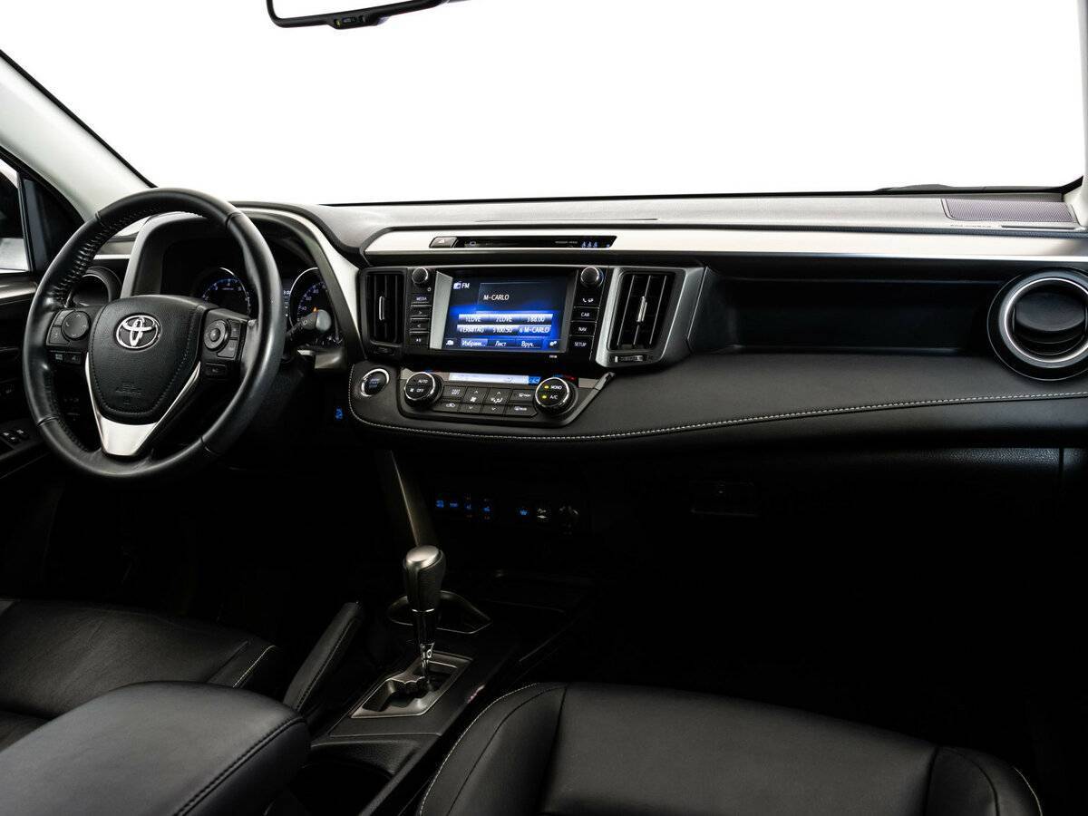 Toyota RAV4 2019 года с пробегом. Фото: #6