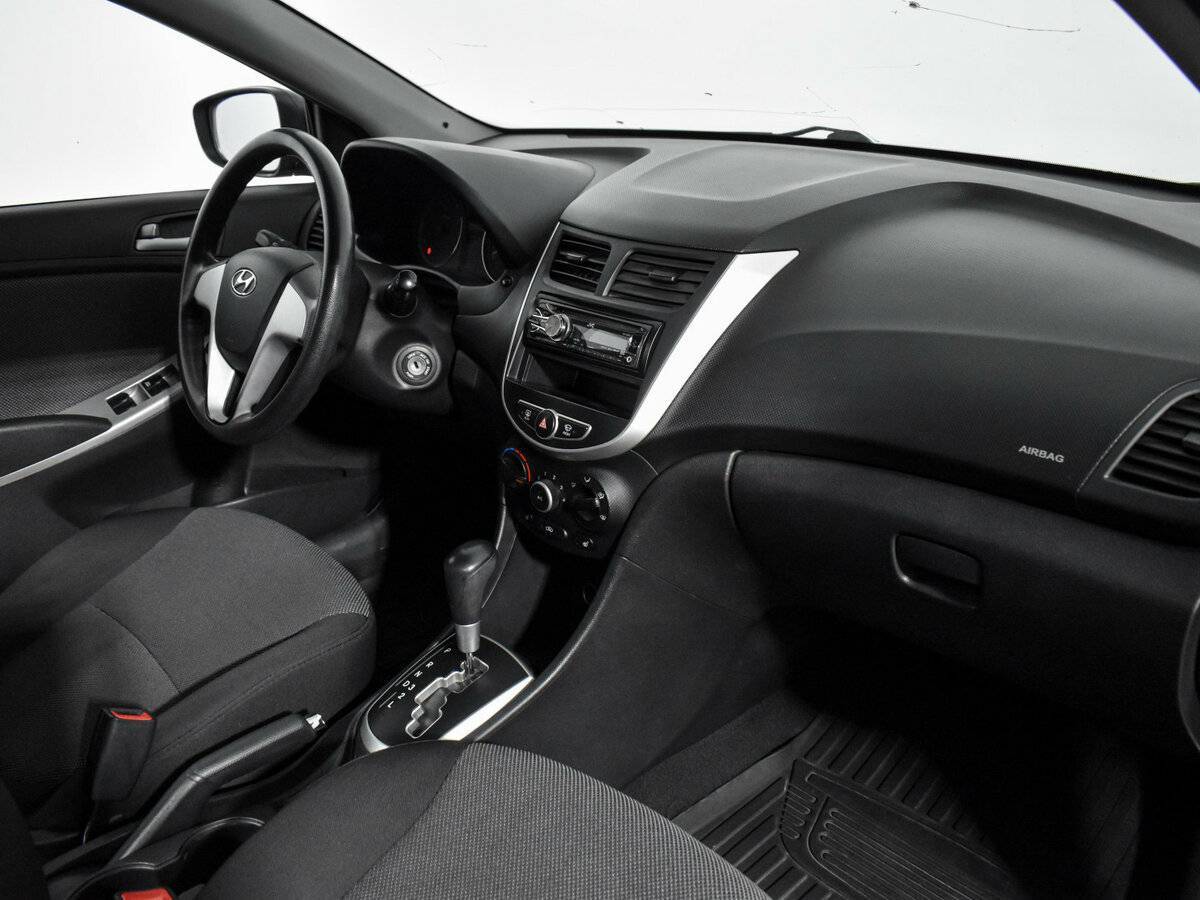 Б/У Хендай Солярис 2012 года. Фото: #12