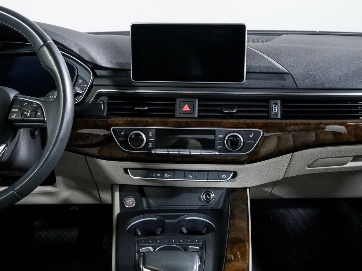 Audi A4 2016 года с пробегом. Фото: #12