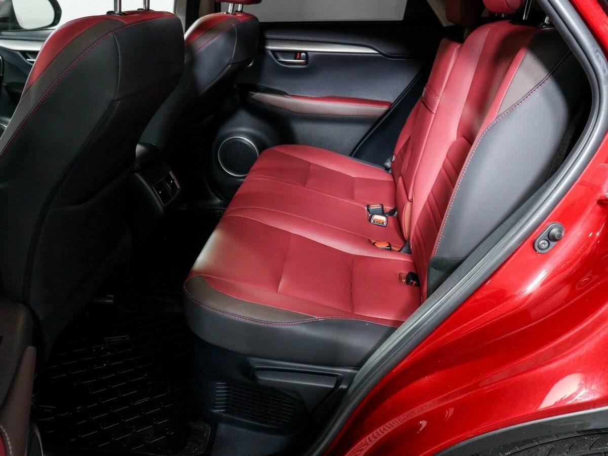 Lexus NX 2018 года с пробегом. Фото: #6