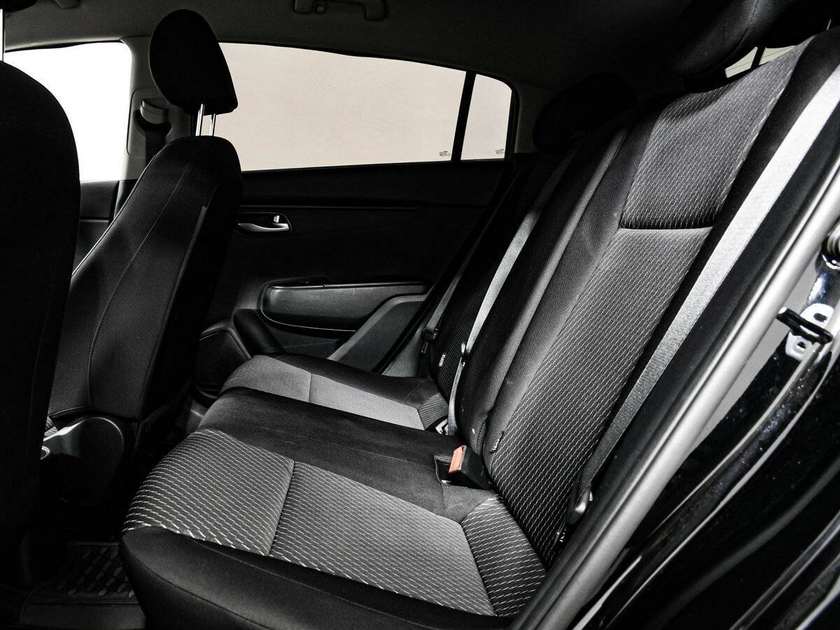 Б/У Киа Рио 2018 года. Фото: #13